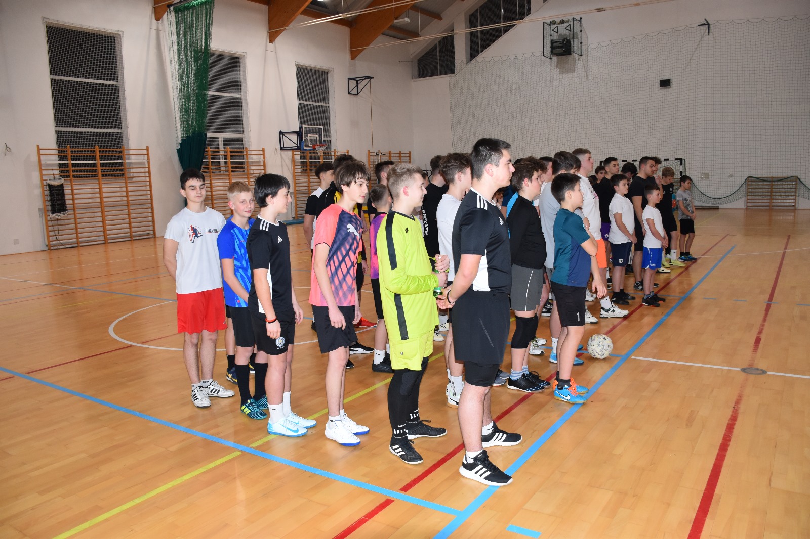 Sukces naszych chłopców w dekanalnych mistrzostwach piłki nożnej halowej LSO